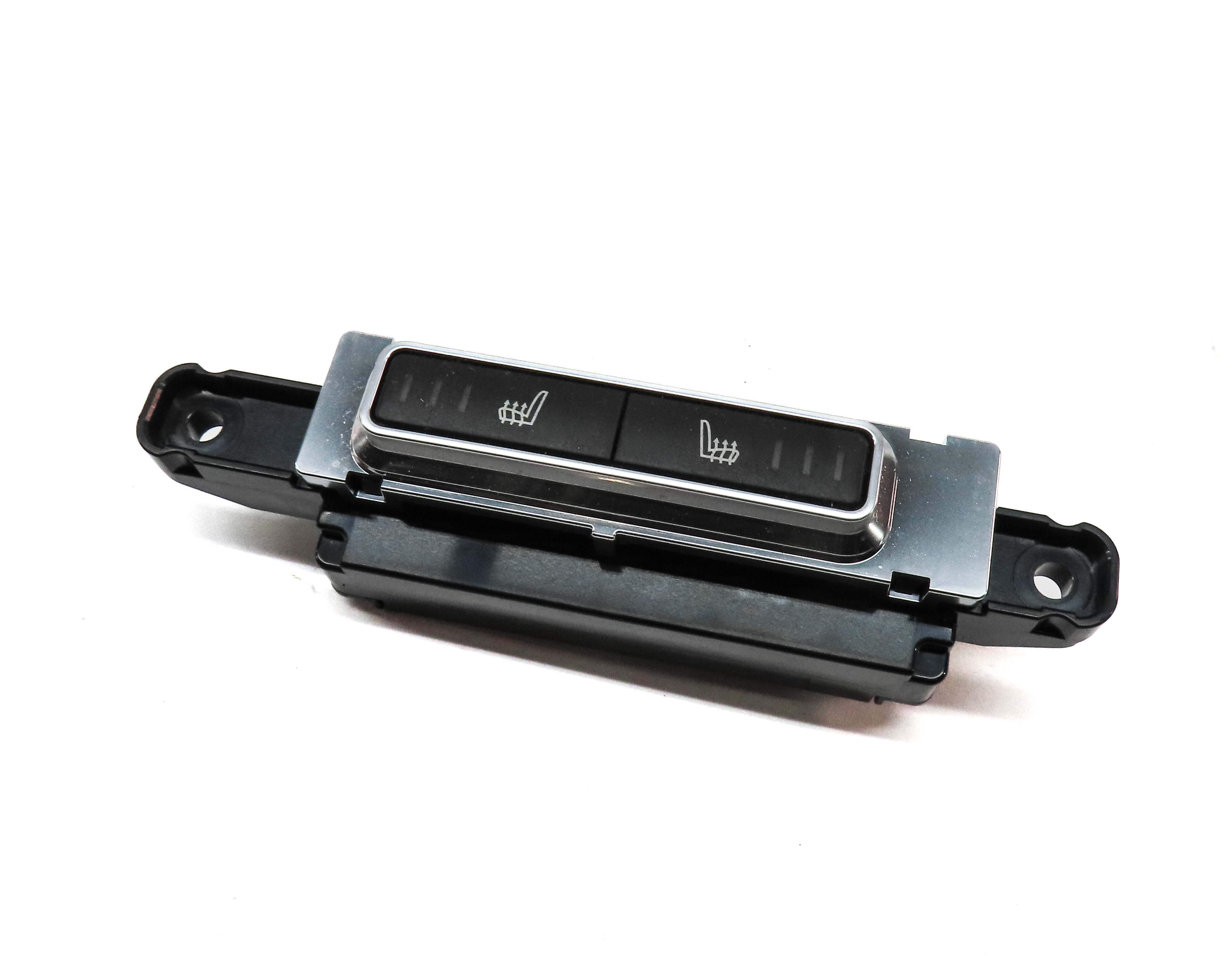 2016 RANGE ROVER EVOQUE (L538) REAR LEFT & RIGHT HEATED SEAT SWITCH BUTTON PANEL — exact item pictured